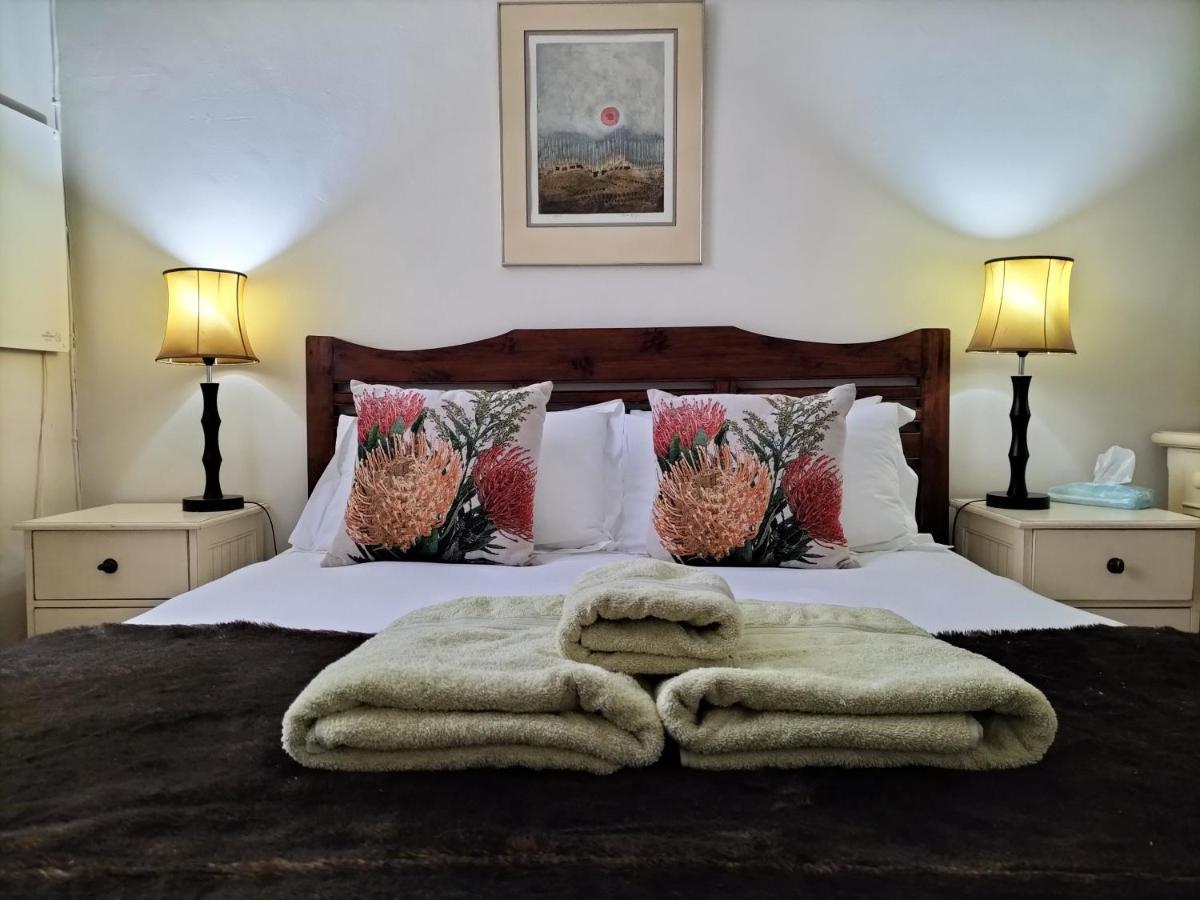 Olive And Vine Farm Cottage 弗朗斯胡克 外观 照片