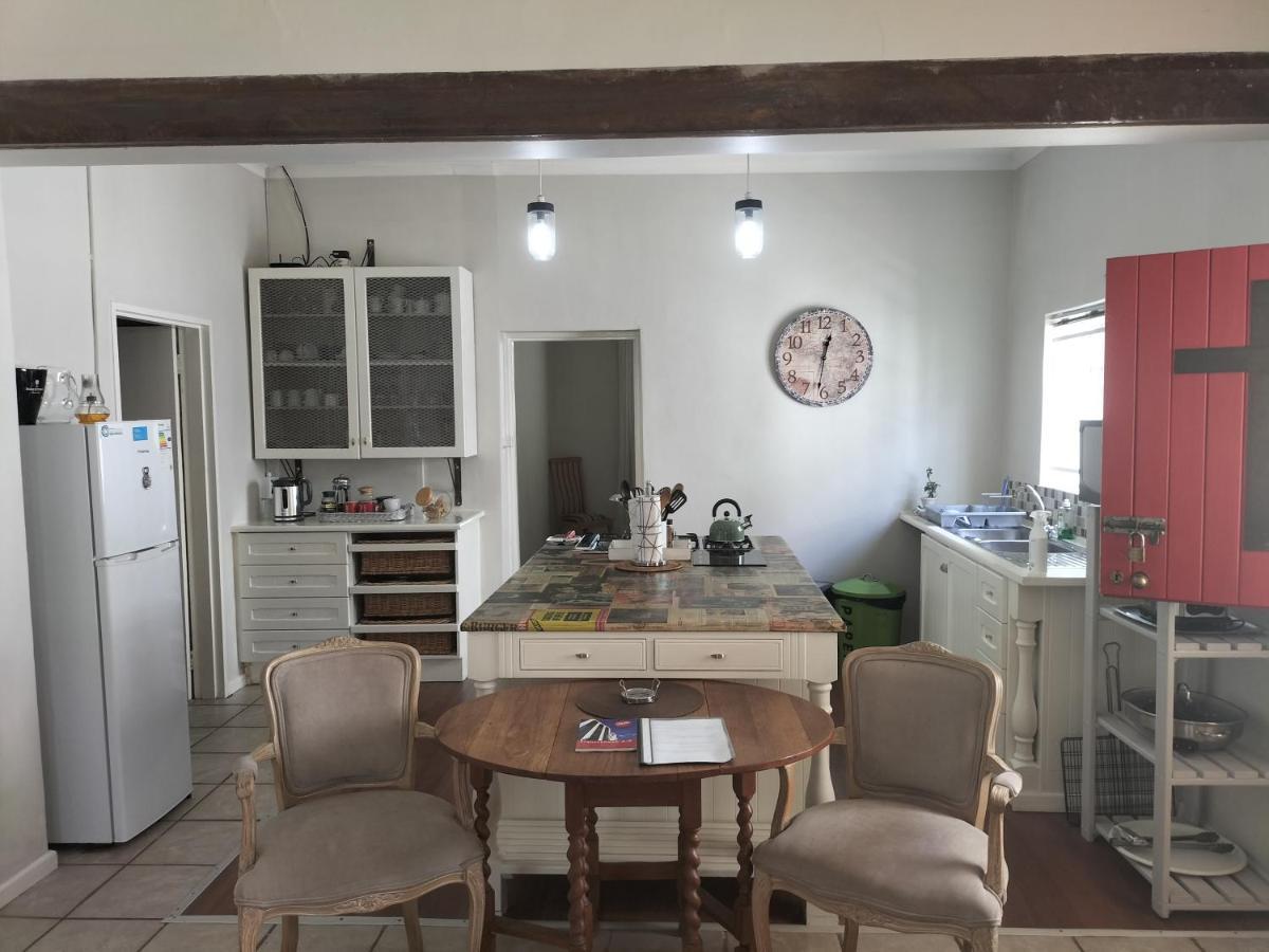 Olive And Vine Farm Cottage 弗朗斯胡克 外观 照片